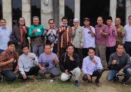 Koordinator Presidium MW KAHMI Kalimantan Selatan (Kalsel), Ani Cahyadi, bersilaturahmi dengan pengurus MD KAHMI Hulu Sungai Tengah (HST) dan HMI Cabang Barabai di Sekretariat HMI Cabang Barabai, Kabupaten HST, Kalsel, pada Senin (21/2/2022). Foto Teras7.com