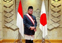 Ketua Dewan Penasihat KAHMI, Akbar Tandjung, meraih penghargaan Grand Cordon of the Order of the Rising Sun dari Kekaisaran Jepang. Istimewa