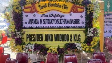 Karangan bunga Presiden Jokowi