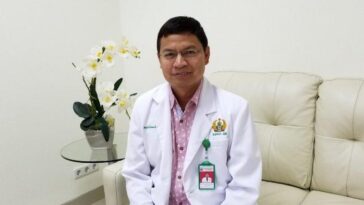 dr. Taruna Ikrar, M.Biomed., MD., Ph.D (Kepala Badan Pengawas Obat dan Makanan)